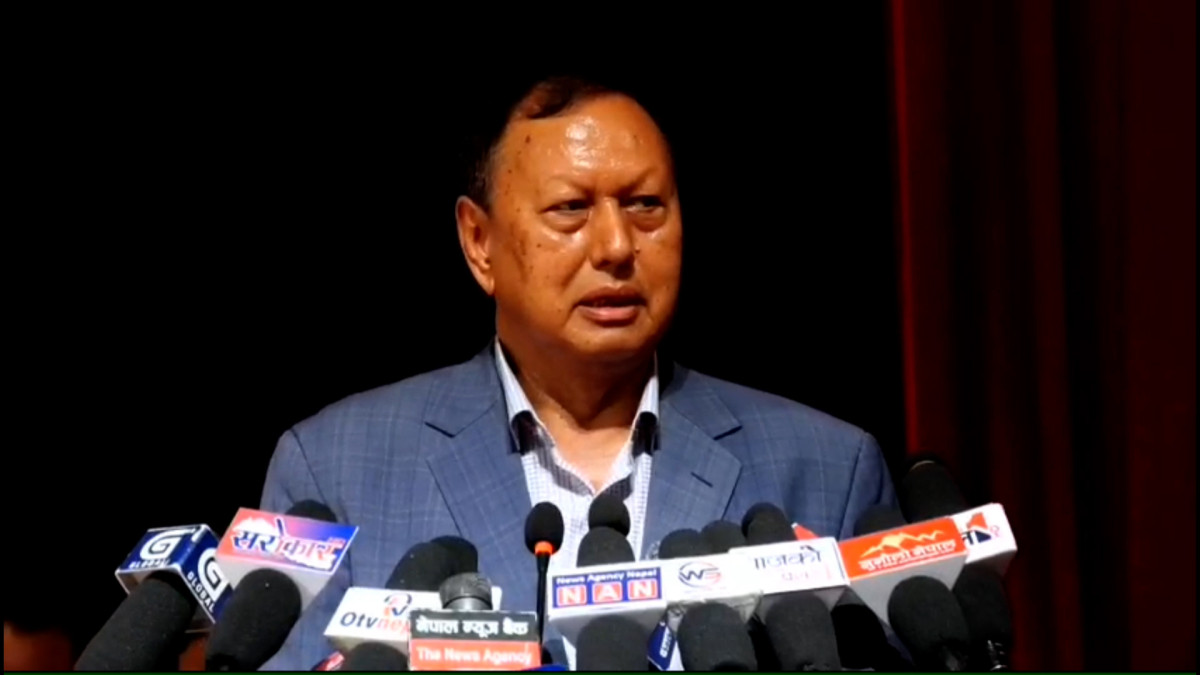 काँग्रेस र प्रजातन्त्रवादीहरूलाई गगन थापासँग सती जान नदिउँ : मोहन बस्नेत